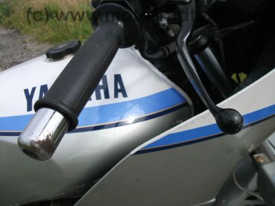 Yamaha_XJ_900_weiss-silber_58L_1__Hd__KONI_Spiegler_Stahlflex_wie_XJ_650_750_F_N_31A_4BB_3NG_2HL_4K0_41Y_11M_92.jpg