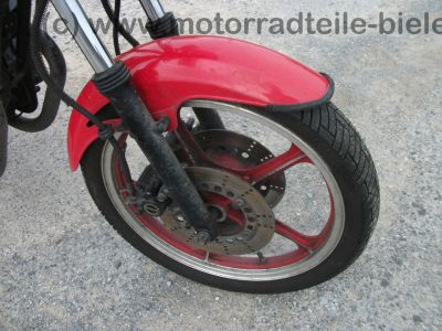 Kawasaki_GPZ_305_BD_rot_Tankbeulen_Belt_Drive_Twin_-_wie_KZ_Z_GPZ_CSR_250_305_400_440_A_B_C_D_LTD_55.jpg