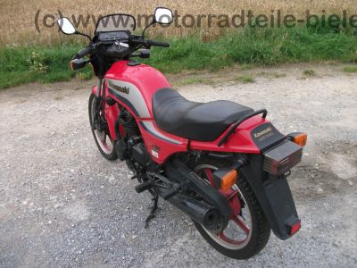Kawasaki_GPZ_305_BD_rot_Tankbeulen_Belt_Drive_Twin_-_wie_KZ_Z_GPZ_CSR_250_305_400_440_A_B_C_D_LTD_6.jpg