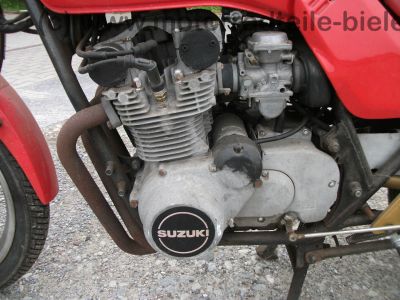 Suzuki_GS_550_M_KATANA_rot_Airbrush_GIMBEL_Fussrasten_-_wie_GS_400_500_550_750_D_E_L_80b.jpg