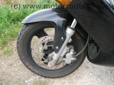 Yamaha_Maxster_XQ_125__SE05_98_kmh_Scheibe_BOS_Auspuff_Topcase_mit_Traeger_-_wie_Majesty_MBK_Thunder_Skyliner_17.jpg