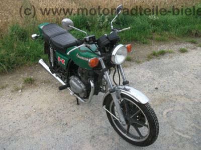 Kawasaki_KZ_250_A_TWIN_gruen_original_Auspuff_-_wie_Z_KZ_GPZ_CSR_250_305_400_440_A_B_C_D_E_LTD_TWIN_65.jpg