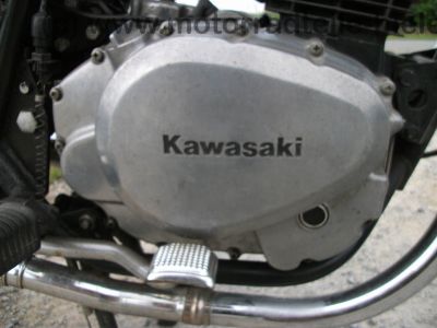 Kawasaki_KZ_250_A_TWIN_gruen_original_Auspuff_-_wie_Z_KZ_GPZ_CSR_250_305_400_440_A_B_C_D_E_LTD_TWIN_85.jpg