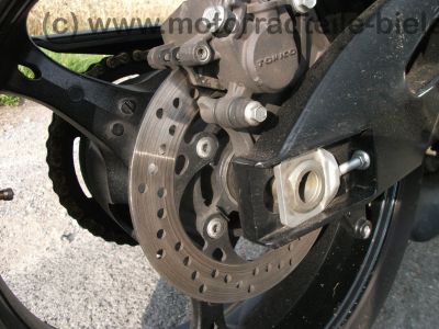 Suzuki_GSXR_GSX-R_750_K6_K7_GR7KA_2006_2007_110_kW_-_wie_GSXR_600_GSXR_1000_89.jpg