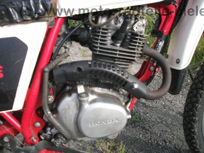 Honda_XL_185_S_rot-weiss_Gepaecktraeger_-_wie_XL_CL_TL_SL_50_90_100_125_185_200_250_S_51.jpg