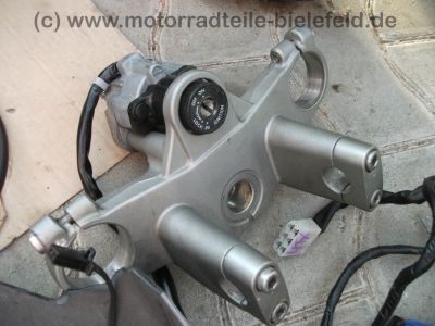 Yamaha_TDM_850_4TX_Einzelteile_Gabel_Elektrik_Lenker_Schalter_Tachoantrieb_Bremspumpe_-_wie_TDM_900_XTZ_750_3LD_3VD_4.jpg