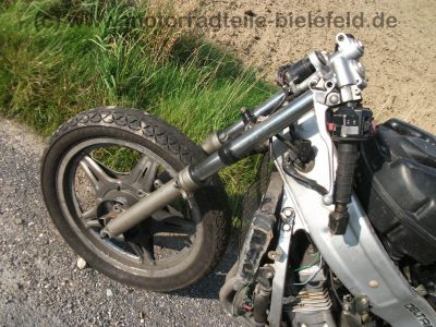Yamaha_FZR_600_3HE_Crash_-_Motor_Vergaser_Benzinpumpe_CDI_etc__OK__11.jpg