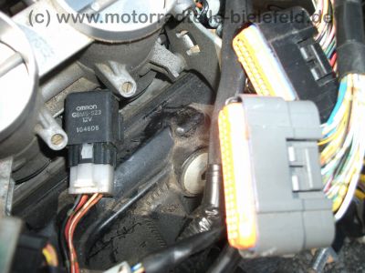 Suzuki_GSX-R_GSXR_750_600_K6_K7_zerlegt_-_Motor_Hinterrad_Schwinge_Verkleidung_etc__18.jpg
