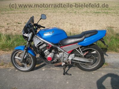 Honda_CB-1_NC27_blau_CB_400_F_CB_1_-_wie_CBR_400_RR_NC23_NC29_CB_400_SF_CBR_600_F_PC19_PC23_5.jpg