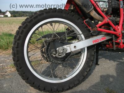 Honda_XL_250_R_MD11_rot_Stunt_-_wie_MD03_XL_350_R_ND03_XL_600_R_PD03_68.jpg