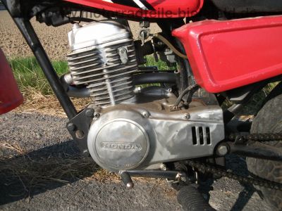Honda_CY_50_rot_Tank_Auspuff_Vergaser_PC15A_gut_-_wie_XL_CB_50_J_Z_ST_SS_50_DAX_Monkey_13.jpg