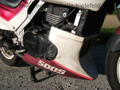 Kawasaki_GPZ_500_S_rosa-weiss_60PS_EX_500_A_-_wie_EN_KLE_ER_500_ER-5_63.jpg