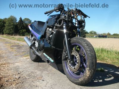 Kawasaki_GPX_600_R_schwarz-blau_ZX600C_Unfall_gepflegt_-_wie_GPZ_GPX_ZX_500_600_750_900_R_A_B_C_65.jpg