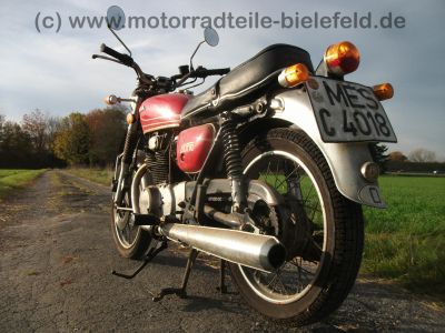 Honda_CB_250_K4_B4_rot_HESTRI_30PS_-_wie_CB_CL_SL_250_350_450_K_K0_K1_K2_K3_K4_2.jpg