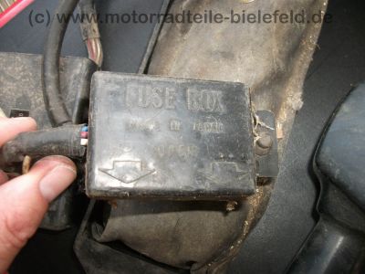 Kawasaki_GPZ_305_Kette_Typ_EX_305_A_rot_Auspuff_KHI_K_070_-_wie_GPz_Z_KZ_CSR_250_305_A_B_C_LTD_BD_Belt_Drive_102.jpg
