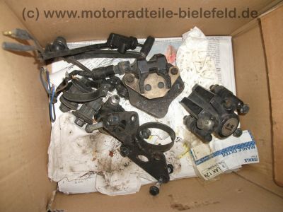 Kawasaki_GPZ_305_Kette_Typ_EX_305_A_rot_Auspuff_KHI_K_070_-_wie_GPz_Z_KZ_CSR_250_305_A_B_C_LTD_BD_Belt_Drive_95.jpg