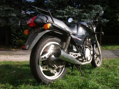 Honda_XBR_500_PC15_schwarz_original_Sozius-Abdeckung_Gepaecktraeger_-_wie_XBR_500_S_GB_500_Clubman_PC16_RFVC_Einzylinder_94.jpg
