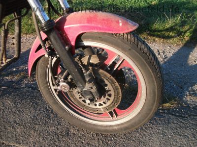 Kawasaki_GPZ_750_UT_rot_KZ_750_A1_A2_ZX_750_A_-_wie_Z_KZ_GPz_LTD_400_550_750_1100_UT_E_A_B_134.jpg