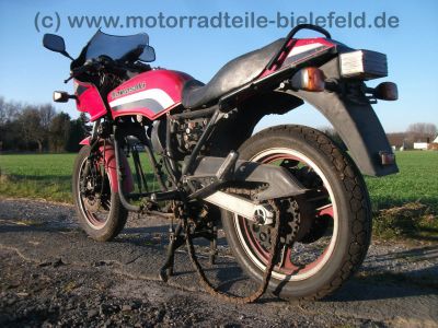 Kawasaki_GPZ_750_UT_rot_KZ_750_A1_A2_ZX_750_A_-_wie_Z_KZ_GPz_LTD_400_550_750_1100_UT_E_A_B_82.jpg