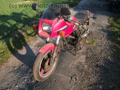 Kawasaki_GPZ_750_UT_rot_KZ_750_A1_A2_ZX_750_A_-_wie_Z_KZ_GPz_LTD_400_550_750_1100_UT_E_A_B_84.jpg