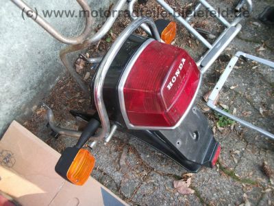 Honda_CX_500_Teile_Rickman_Henke_Voll-Verkleidung_MK_II_III_V_Schuh_Koffer_Traegersystem_Lucas_H4_Lampe_10.jpg