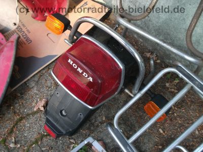 Honda_CX_500_Teile_Rickman_Henke_Voll-Verkleidung_MK_II_III_V_Schuh_Koffer_Traegersystem_Lucas_H4_Lampe_11.jpg
