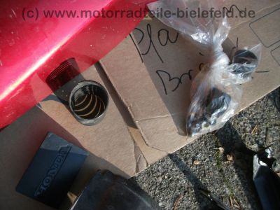 Honda_CX_500_Teile_Rickman_Henke_Voll-Verkleidung_MK_II_III_V_Schuh_Koffer_Traegersystem_Lucas_H4_Lampe_35.jpg