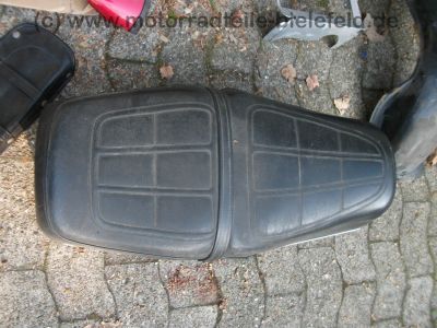 Honda_CX_500_Teile_Rickman_Henke_Voll-Verkleidung_MK_II_III_V_Schuh_Koffer_Traegersystem_Lucas_H4_Lampe_6.jpg
