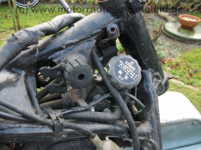 Honda_VT_500_E_PC11_Teile_Rahmen_Motor_Anlasser_Vergaser_wie_PC08_Ersatzteile_21.jpg
