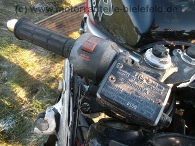 Honda_CBR_600_F_rot-schwarz_25kW_PC23_Sturz_-_wie_PC19_CBR_1000_F_SC21_SC24_36.jpg