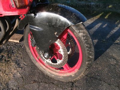 Honda_CBR_600_F_rot-schwarz_25kW_PC23_Sturz_-_wie_PC19_CBR_1000_F_SC21_SC24_47.jpg