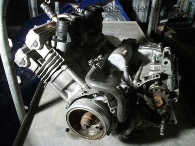 Motor_engine_moteur_Yamaha_FZR_600_3HE_KW_schrott_3.jpg