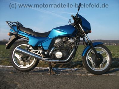 Honda_VT_500_E_PC11_hellblau_25kW_Gepaecktraeger_orig__Auspuff_HMMF9_E_41.jpg