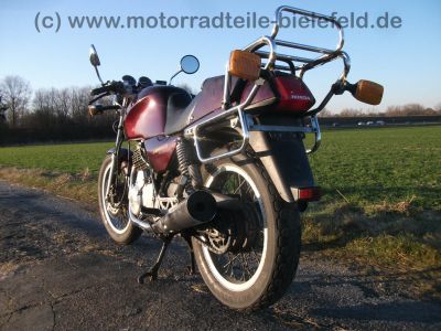 Honda_XBR_500_S_PC15_maroon_Speiche_32kW_Schuh_Koffer_Sitzabdeckung_-_wie_GB_500_Clubman_PC16_16.jpg