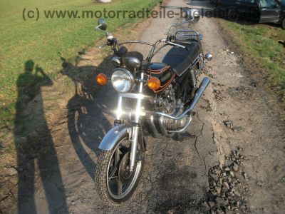 Suzuki_GS_750_E_orig__schwarz_1__Hd__Gepaecktraeger_Sturzbuegel_Breitlenker_4.jpg