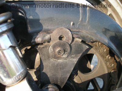 Suzuki_GS_750_E_orig__schwarz_1__Hd__Gepaecktraeger_Sturzbuegel_Breitlenker_43.jpg