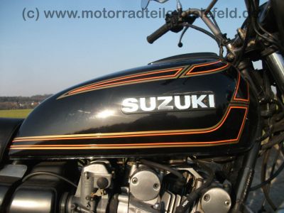 Suzuki_GS_750_E_orig__schwarz_1__Hd__Gepaecktraeger_Sturzbuegel_Breitlenker_75.jpg