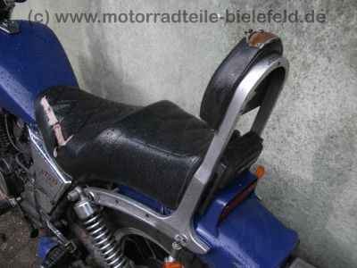 Honda_VT_500_C_Custom_Shadow_PC08_blau_Crash_Hepco_Becker_Sissy-Bar_-_wie_VT_500_E_PC11_13.jpg