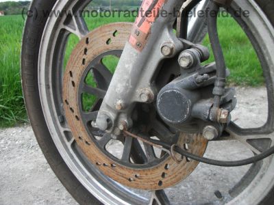Suzuki_GS_550_T_Chopper_orig__schwarz_Gepaecktraeger_MOTAD_4-1_Auspuff_Edelstahl_-_wie_GS_400_450_500_550_750_D_E_L_T_112.jpg