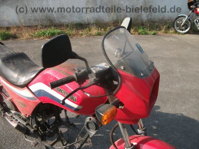 Kawasaki_GPZ_305_BD_Belt-Drive_Twin_rot_Kopfschaden_Riemen_OK_-_wie_KZ_Z_CSR_250_305_27.jpg