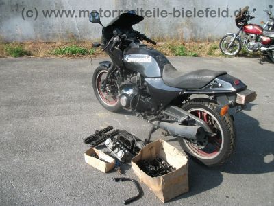 Kawasaki_GPZ_750_UT_schwarz_830ccm_KZ_750_E_ZX750A_-_wie_Z_KZ_500_550_750_A_B_C_D_E_F_H_LTD_11.jpg