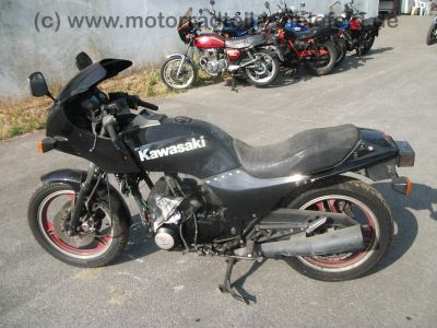Kawasaki_GPZ_750_UT_schwarz_830ccm_KZ_750_E_ZX750A_-_wie_Z_KZ_500_550_750_A_B_C_D_E_F_H_LTD_27.jpg