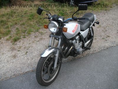Suzuki_GSX_400_F_GS40XF_4-Zylinder_Katana_silber-rot_-_wie_GS_GSX_250_400_500_550_650_750_D_E_F_G_13.jpg