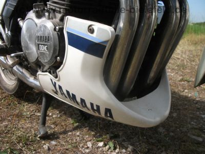 Yamaha_XJ_900_Tourer_Typ_58L_Koffer-Traeger_original_Auspuff_Motor-Verkleidung_-_wie_51J_XJ_550_650_700_750_900_31A_4BB_101.jpg