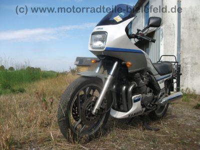 Yamaha_XJ_900_Tourer_Typ_58L_Koffer-Traeger_original_Auspuff_Motor-Verkleidung_-_wie_51J_XJ_550_650_700_750_900_31A_4BB_8.jpg