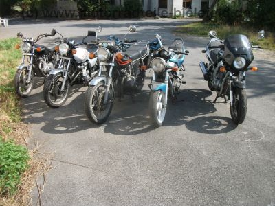 Suzuki_GS_550_E__original_schwarz-rot_Gepaeck-Traeger_-_wie_GS_400_500_750_D_E_L_T_6.jpg