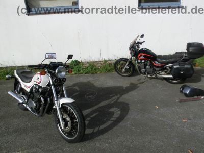 Honda_CBX_650_E_RC13_weiss_orig__Auspuff_HM_ME5_E_-_wie_CBX_550_750_F_F2_PC04_RC17_45.jpg