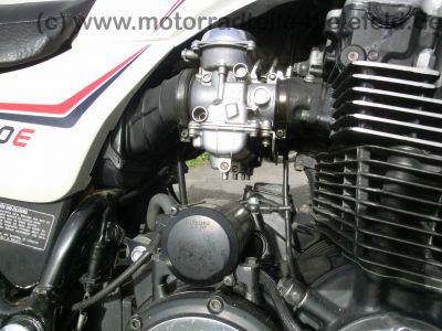 Honda_CBX_650_E_RC13_weiss_orig__Auspuff_HM_ME5_E_-_wie_CBX_550_750_F_F2_PC04_RC17_51.jpg