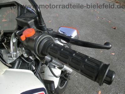 Honda_CBX_650_E_RC13_weiss_orig__Auspuff_HM_ME5_E_-_wie_CBX_550_750_F_F2_PC04_RC17_62.jpg