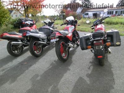Kawasaki_GT_550_rot_2x_Koffer_motad_Auspuff_4in1_Sturzbuegel_KZ_550_GT_Kardan-Tourer_-_wie_KZ_Z_GPZ_400_500_550_750_1100_J_E_UT_GT_3.jpg